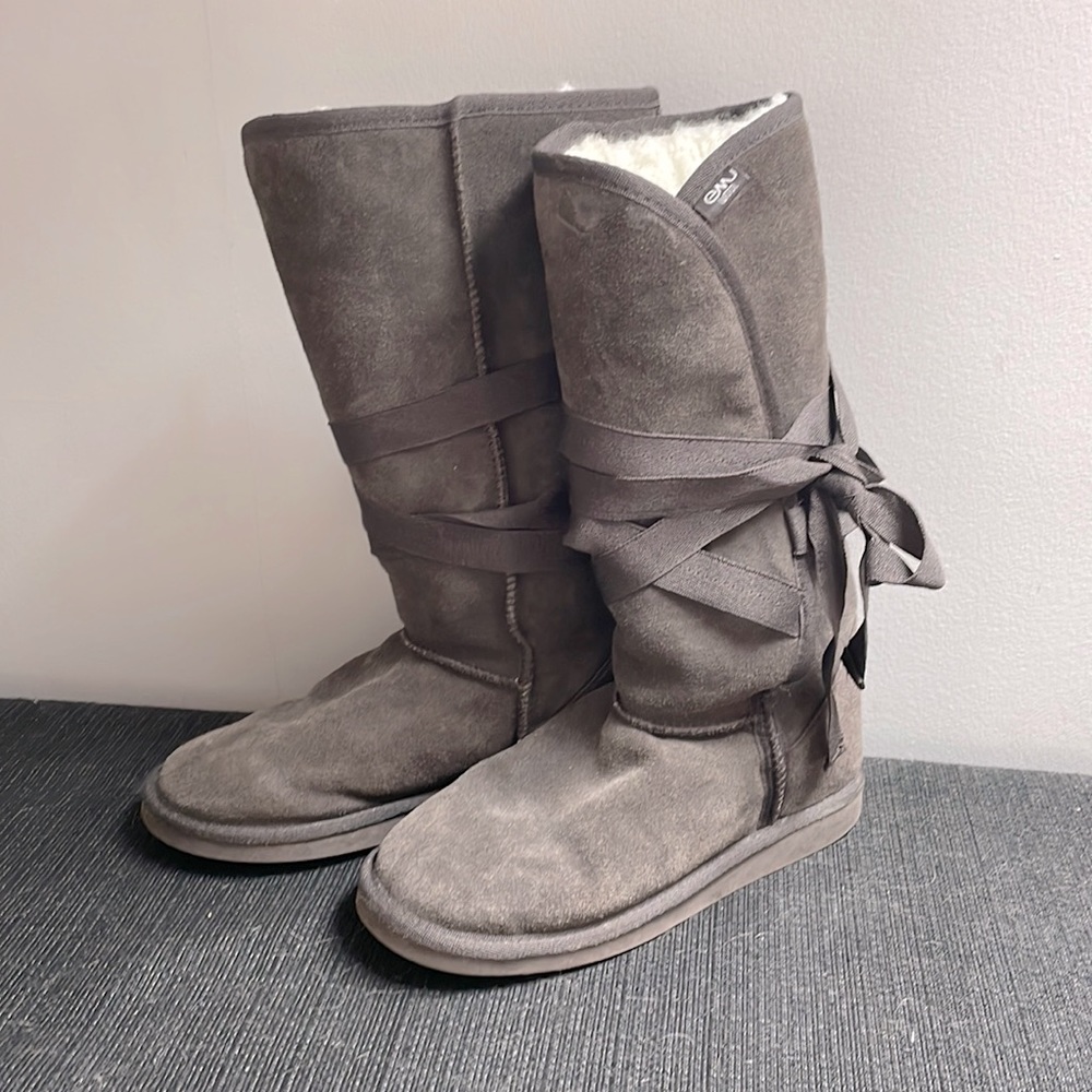 EMU Laceup Wool Boots